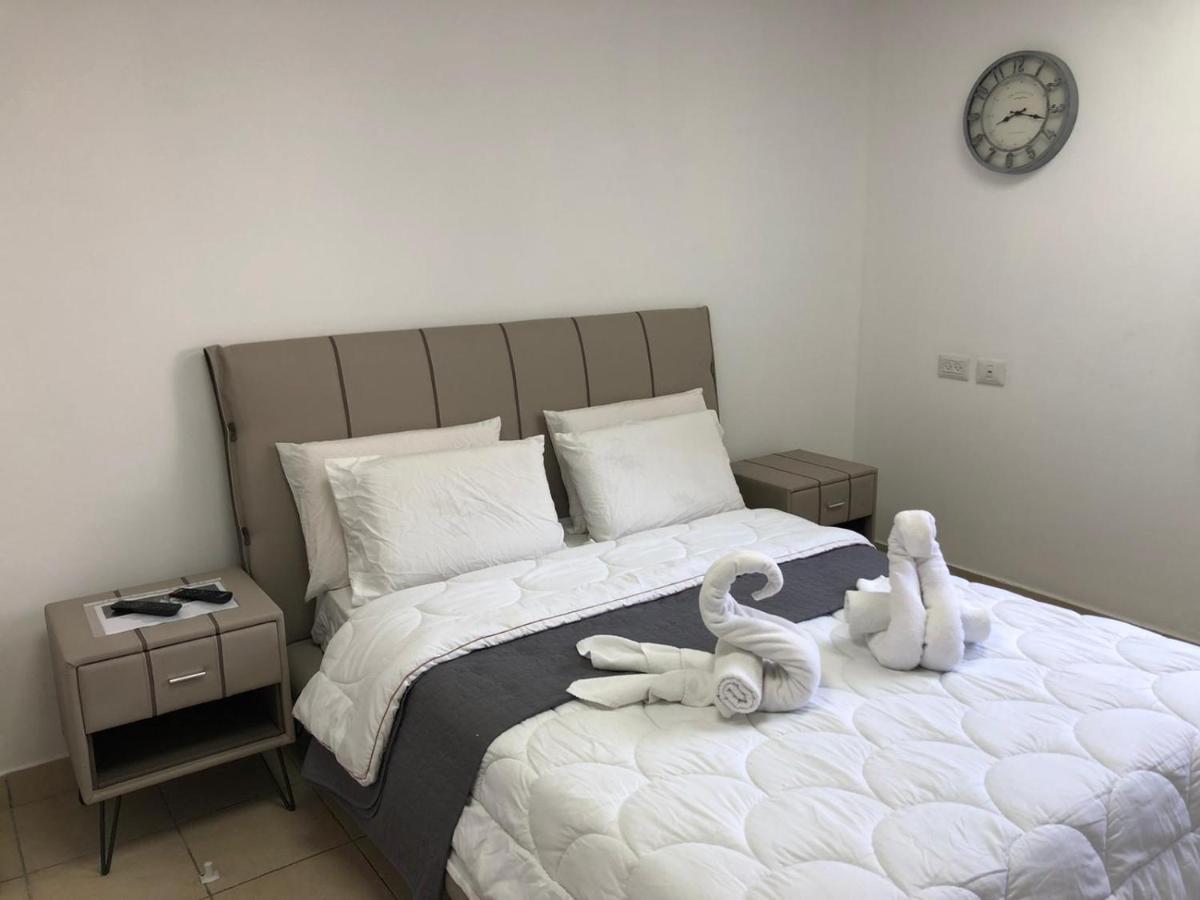 Hotel Room Service Bat Yam Extérieur photo